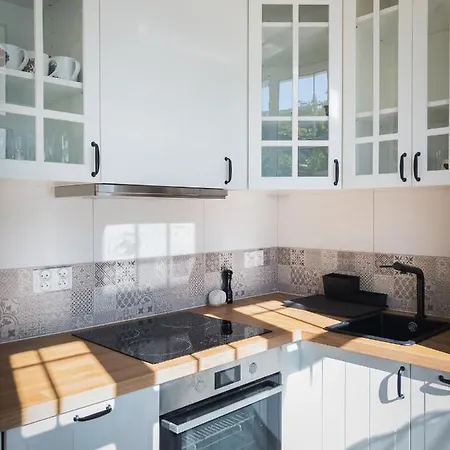 Aon Dla 5 Osób Fahrenheita 2 Apartment *